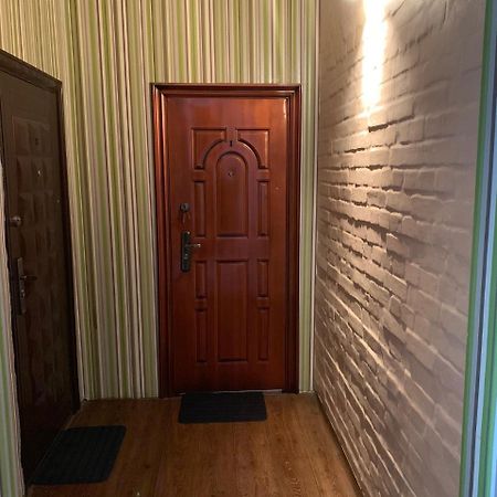 Apartament On Chernihivska Kyiv Exterior photo